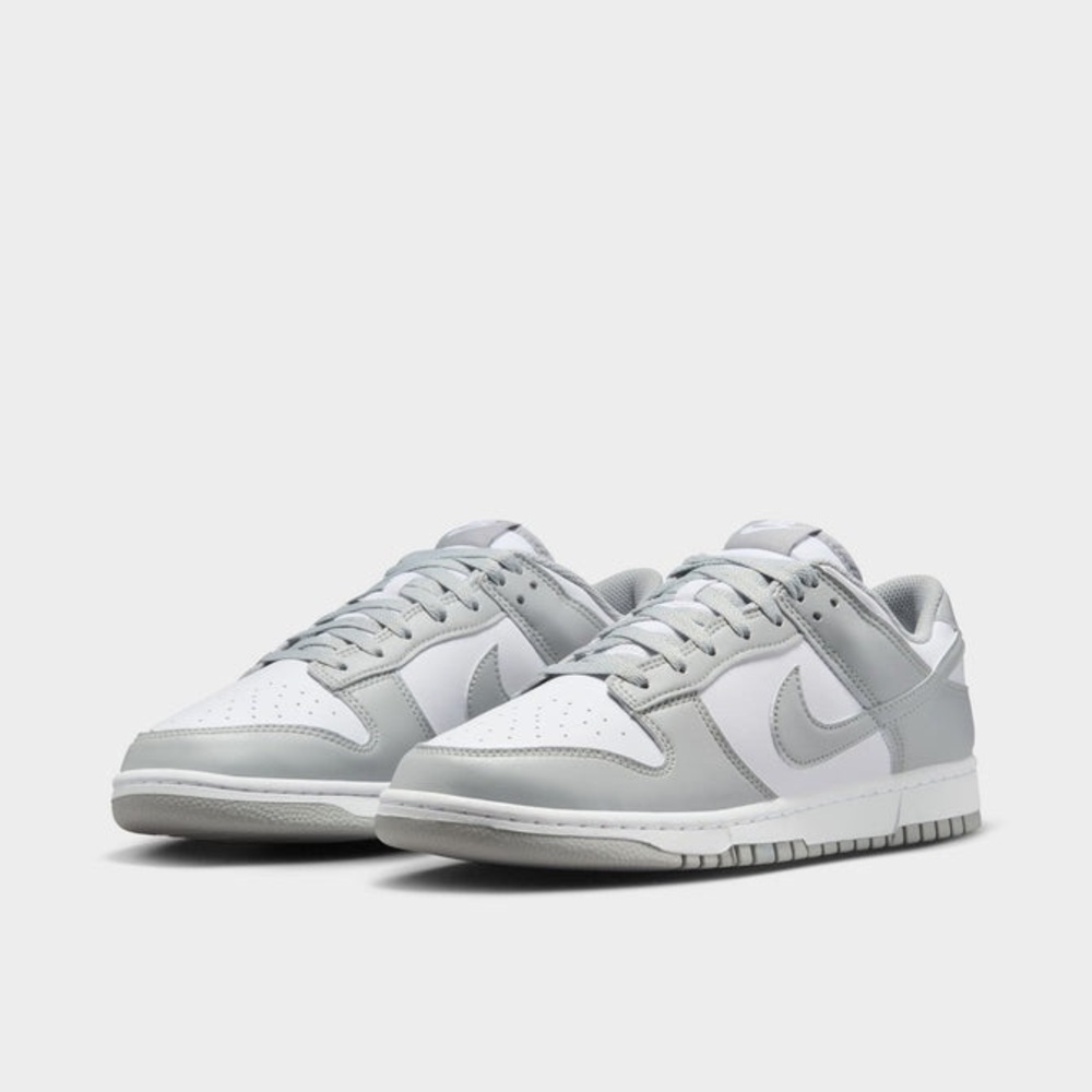 Nike Dunks - Low Retro White / Light Smoke
